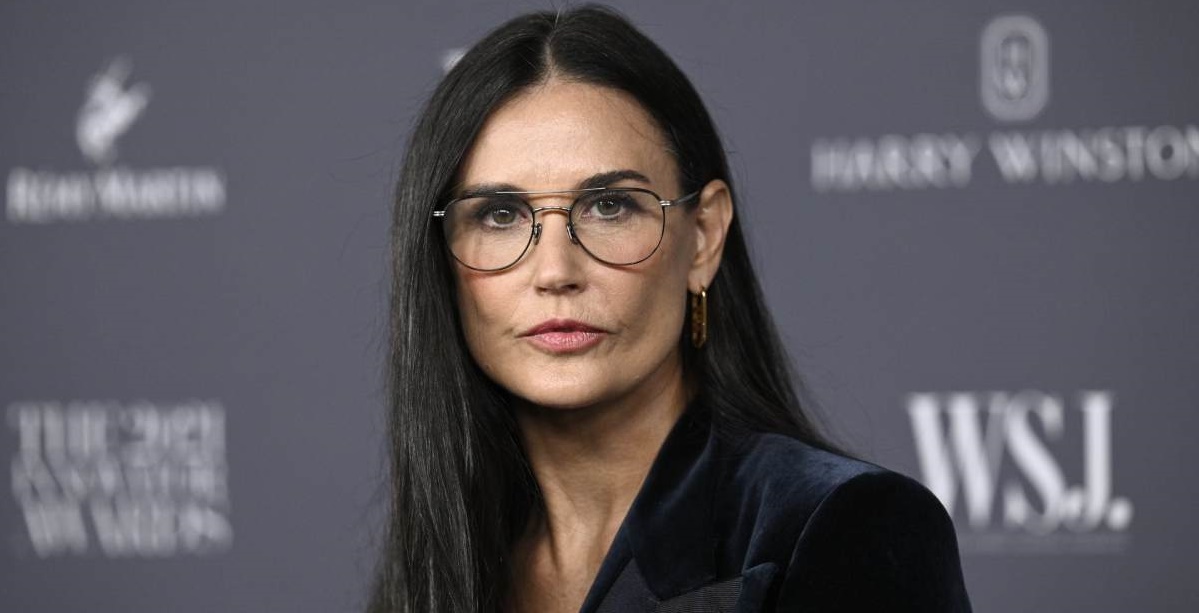 10-famosas-con-gafas-graduadas-que-te-inspirar-n-divinisimas